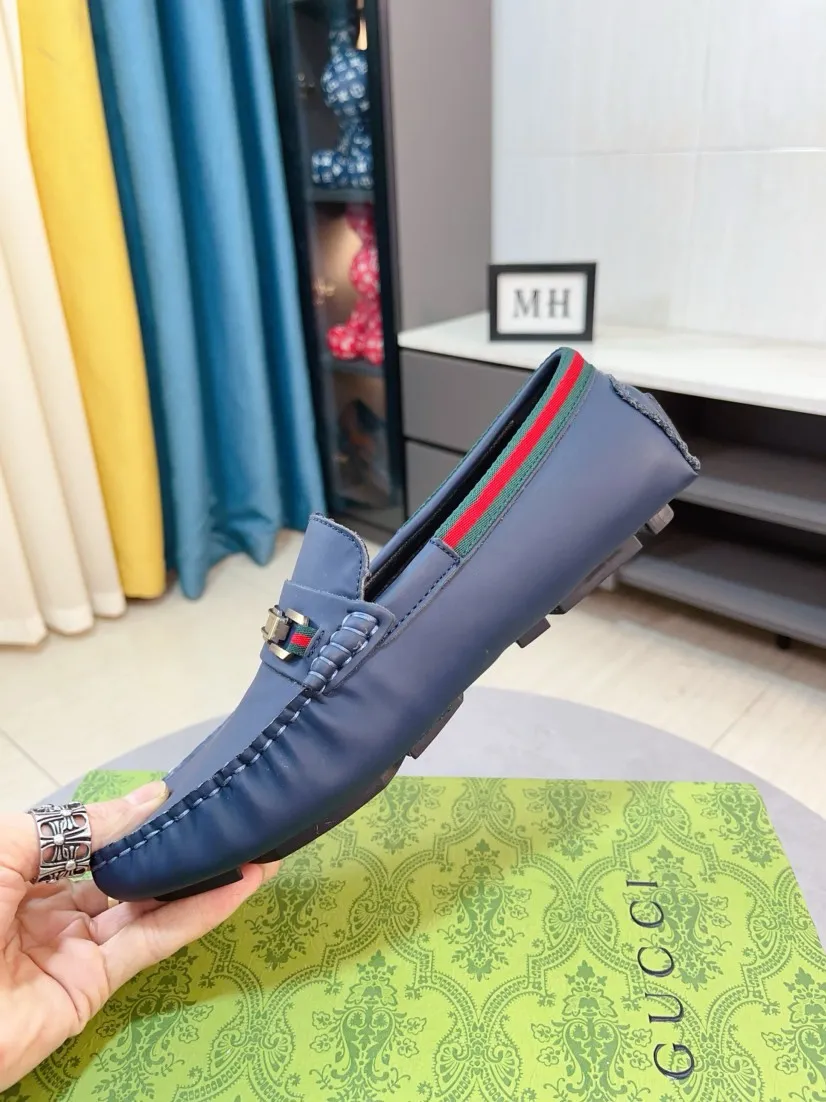 Men's shoes💰400🌹🌹【GUCCI】Hong Kong original top quality exquisite craftsmanship top quality💪🏼high-end boutique men's Hugh Doudou shoes British fashion style 🎈original metal soft cowhide surface lazy slip-on Loaf style This fabric is made of 🇮🇹imported top soft calfskin, code number: 38-44